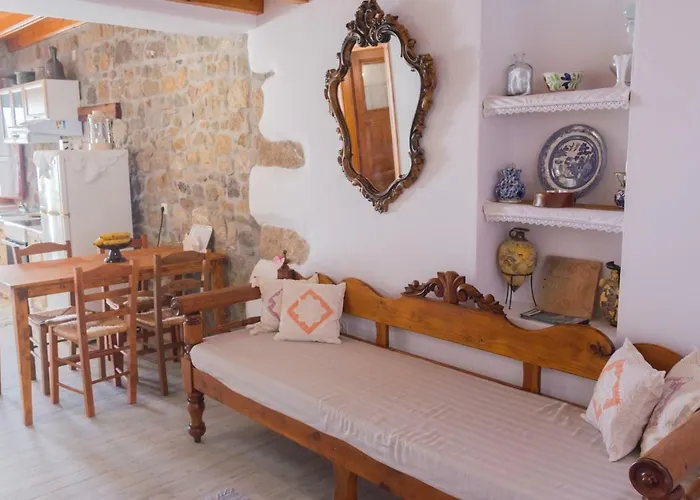 別荘 Manos House In Chora