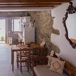 Holiday home Manos House In Chora
