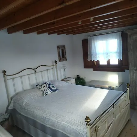 Manos House In Chora Дом отдыха