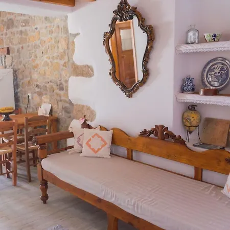 Дом отдыха Manos House In Chora