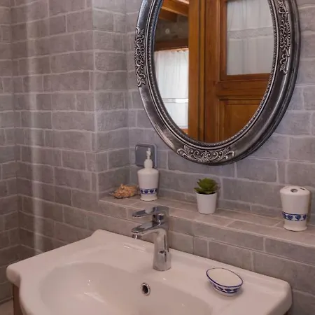 Manos House In Chora Дом отдыха